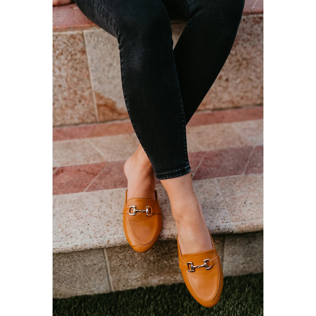 Rollasole Flats - Honey Buckle