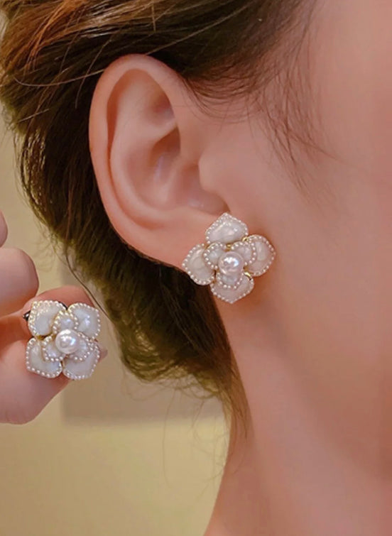 Camila Flower Pearl Earrings